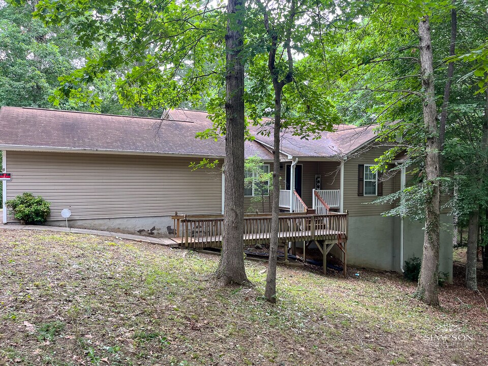 6238 King George Dr in Charlotte, NC - Building Photo