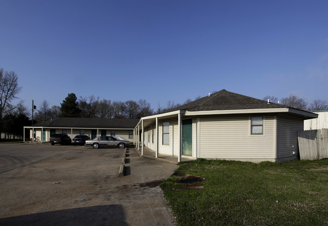 801 S Redmond Rd in Jacksonville, AR - Building Photo - Building Photo