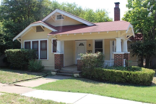 property at 2826 Salado St