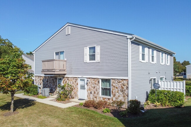 278 Nantucket Harbor in Schaumburg, IL - Building Photo - Building Photo