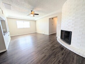 5201 18th St in Lubbock, TX - Building Photo - Building Photo