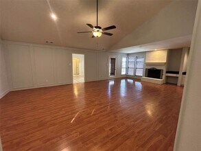 3910 St Christopher Ln in Dallas, TX - Building Photo - Building Photo