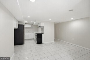 58 Quincy Pl NE in Washington, DC - Building Photo