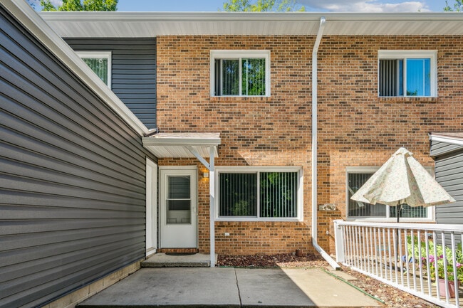 Whispering Meadows Condominiums