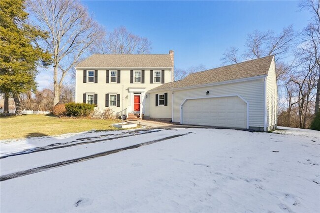 37 Aspen Ct in North Kingstown, RI - Foto de edificio - Building Photo