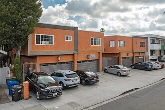 938 North Spaulding Ave in West Hollywood, CA - Foto de edificio - Building Photo