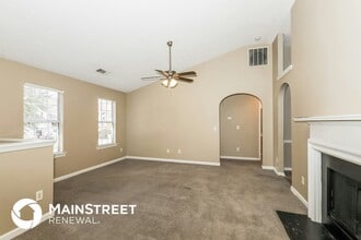 10576 Day Lily Dr in Hampton, GA - Building Photo - Building Photo