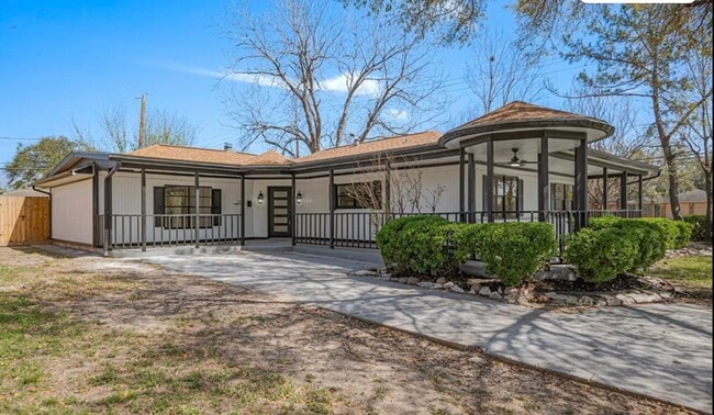 property at 5502 Hewitt Dr