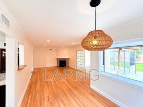 16457 Gledhill St in Los Angeles, CA - Building Photo - Building Photo