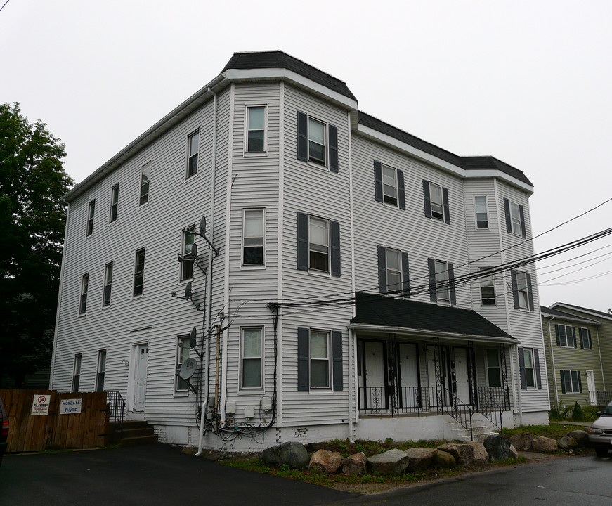 10 Baxendale Ave in Brockton, MA - Building Photo