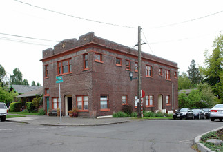 6557 Greenwood Ave in Seattle, WA - Building Photo - Building Photo