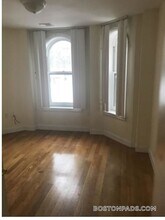 90 Westland Ave, Unit 401 in Boston, MA - Foto de edificio - Building Photo