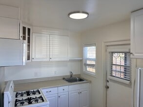 582-582-582-582 McIntosh St in Chula Vista, CA - Building Photo - Building Photo