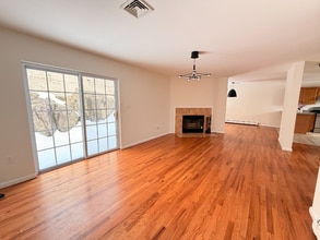 219 Mary Lou Ave, Unit 2F in Yonkers, NY - Building Photo - Building Photo