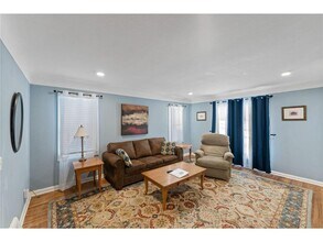 4042 Lake Rd Ave in Robbinsdale, MN - Building Photo - Building Photo