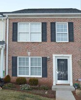 226 Duncraig Dr in Lynchburg, VA - Building Photo