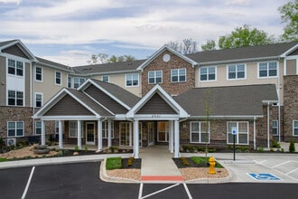 Hurstbourne Senior Apartments in Louisville, KY - Foto de edificio - Building Photo