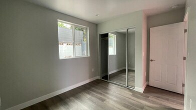 24414 1/2 Senator Ave in Los Angeles, CA - Building Photo - Building Photo