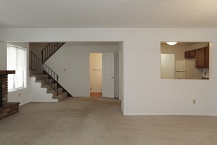 CedarBrook Apartments in Barberton, OH - Building Photo