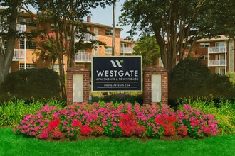 Westgate Apts & Townhouses LP in Manassas, VA - Building Photo - Building Photo