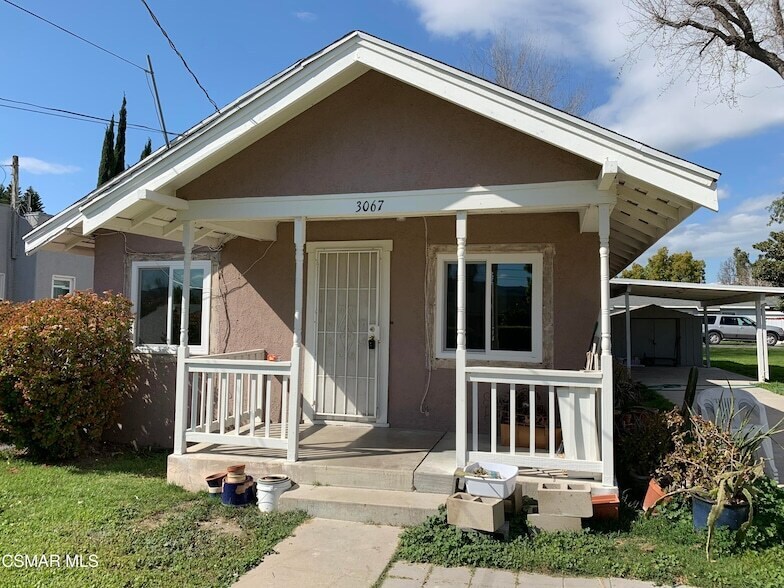 3067 East St in Simi Valley, CA - Building Photo