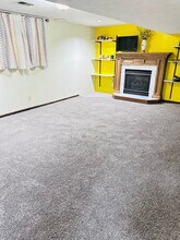 4955 Lakeshore Dr in Omaha, NE - Building Photo - Building Photo