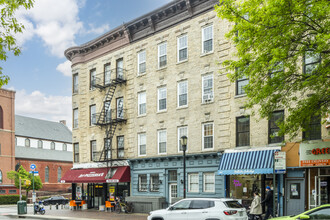 261 Prospect Park W in Brooklyn, NY - Building Photo - Building Photo