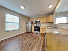 424 Hartford Ct in Maineville, OH - Building Photo - Building Photo