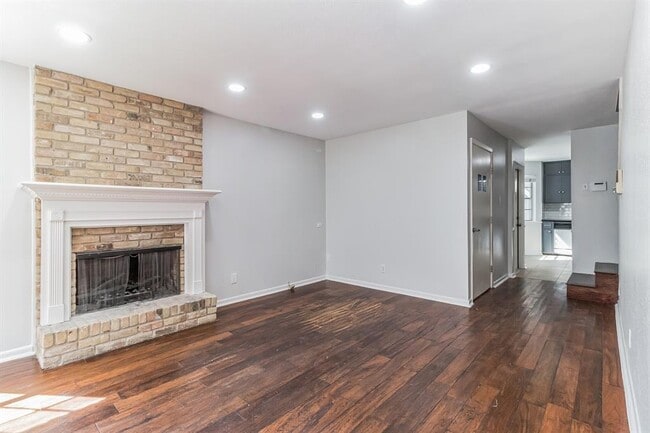 1704 San Antonio St in Austin, TX - Building Photo - Building Photo