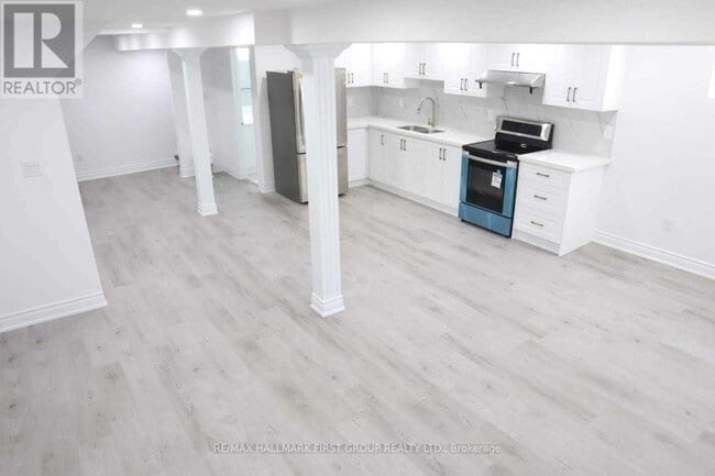 property at 1627 Baggins St