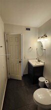 111 NW 152nd St in Miami, FL - Building Photo - Building Photo