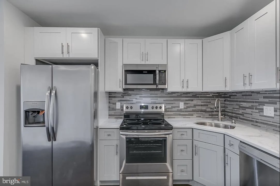 2004 N 8th St, Unit 3 Photo