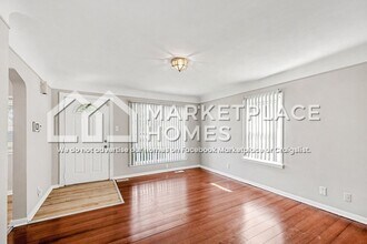 8212 Timken Ave in Warren, MI - Building Photo - Building Photo