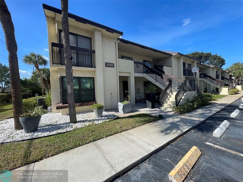 2067 SW 15th St in Deerfield Beach, FL - Building Photo