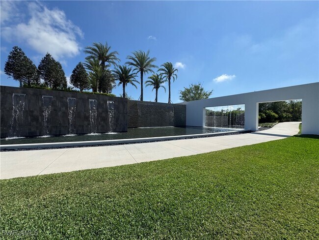 12467 Purple Ficus Wy in Naples, FL - Building Photo - Building Photo