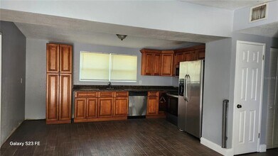4014 W Mango Ave in Tampa, FL - Building Photo - Building Photo