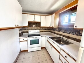 620 E Seerley Blvd in Cedar Falls, IA - Building Photo - Building Photo