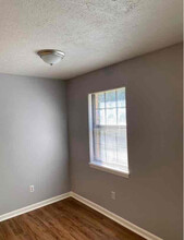 1599 Hill St in Radcliff, KY - Building Photo - Building Photo