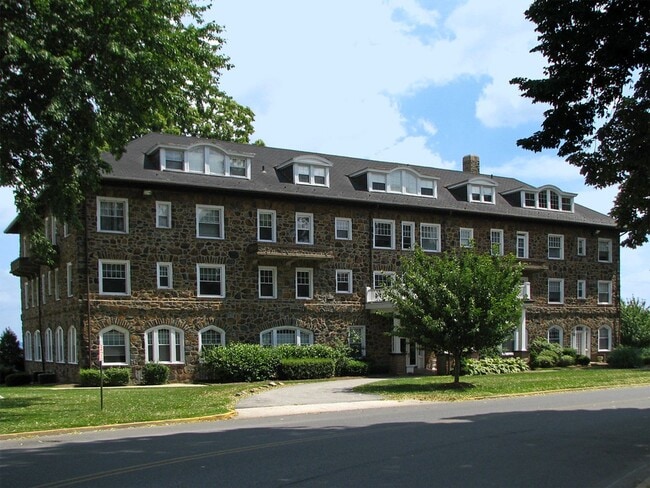 property at 300 Commerce St