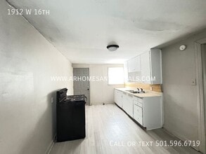 1912 W 16th St in North Little Rock, AR - Building Photo - Building Photo