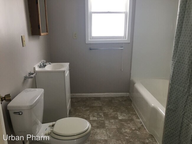 1023 Lafayette Ave NE in Grand Rapids, MI - Building Photo - Building Photo