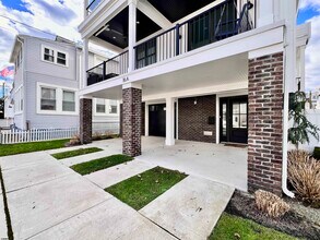 16 A S Fredericksburg Ave in Margate City, NJ - Building Photo - Building Photo