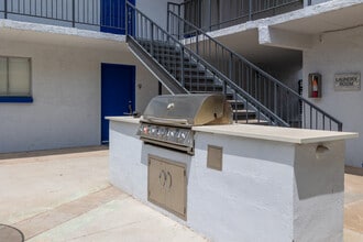 Westwood Apartments in Tucson, AZ - Building Photo - Building Photo