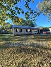 146 Carrie Dr NW in Cleveland, TN - Foto de edificio - Building Photo