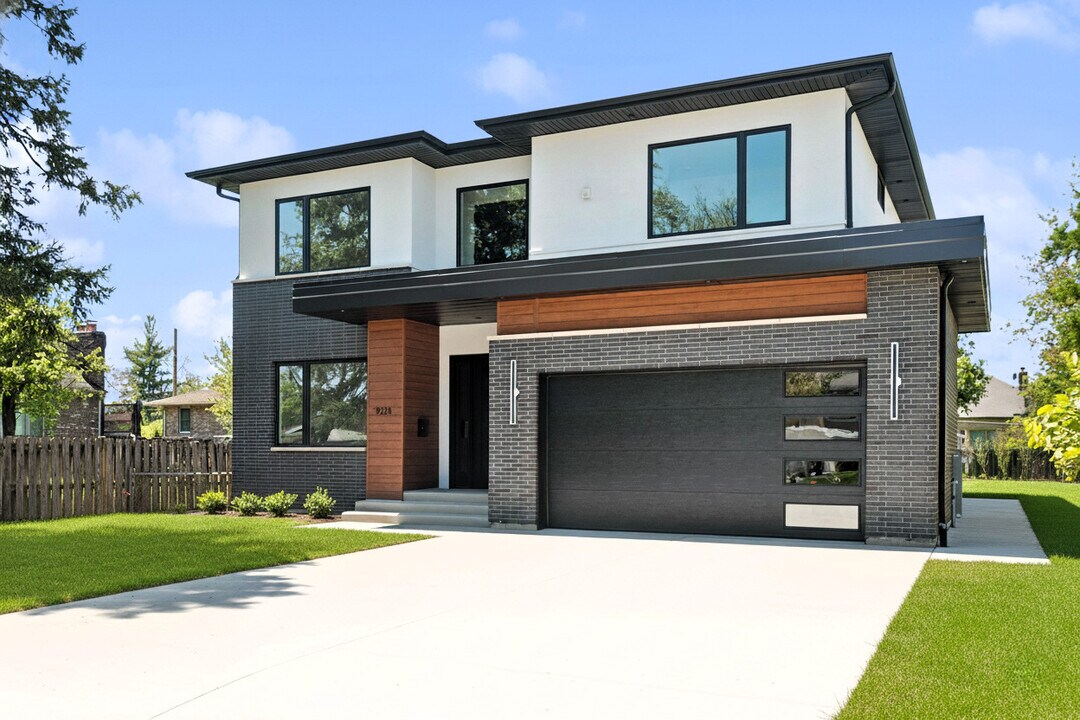 9214 Washington St in Niles, IL - Building Photo