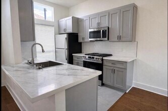 6327 Southwood Ct N in Houston, TX - Building Photo - Building Photo