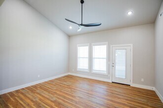 943 Seaborn Way in Pea Ridge, AR - Building Photo - Building Photo