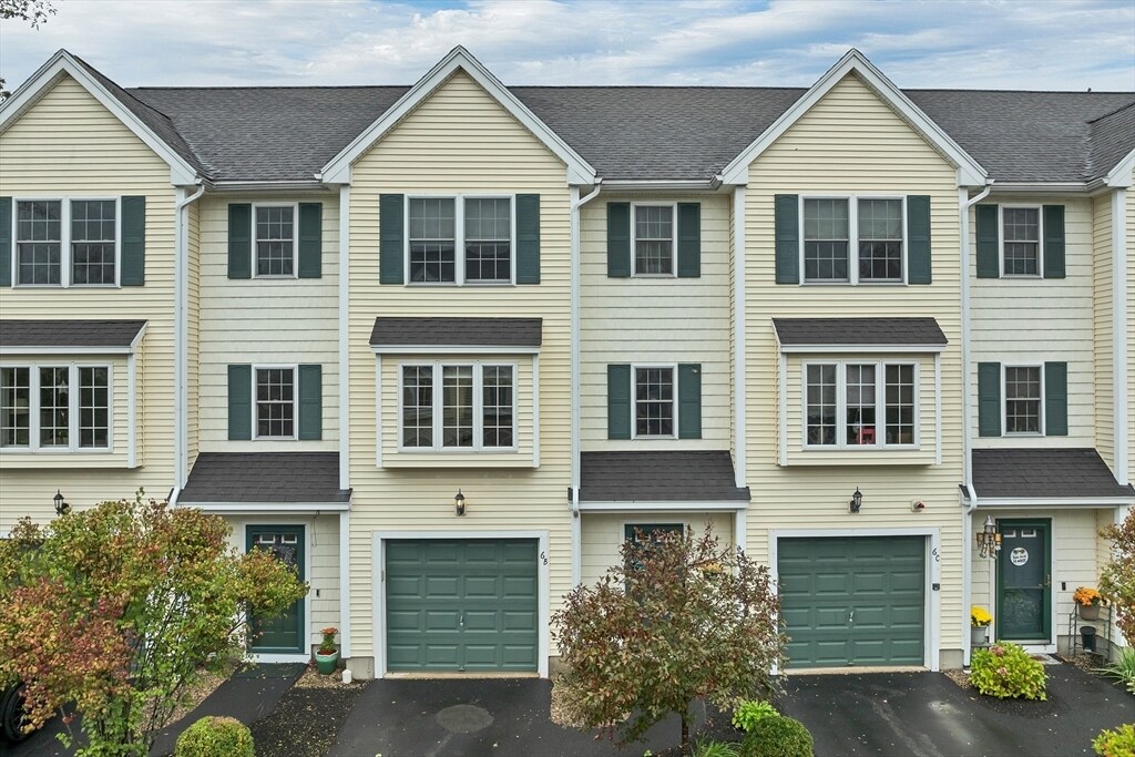 6 Partridge Ln in Salisbury, MA - Building Photo