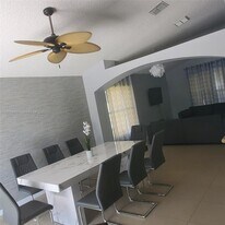 2505 Hybrid Ct in Kissimmee, FL - Building Photo