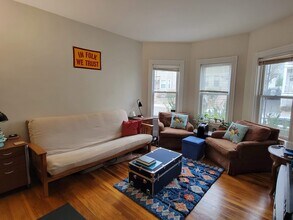 67 Fremont St, Unit 67 Fremont St. in Somerville, MA - Foto de edificio - Building Photo